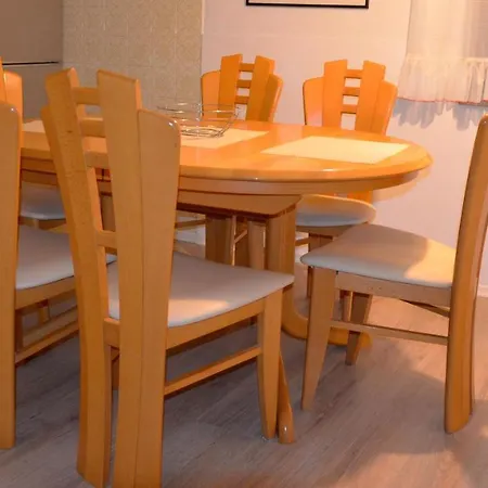 Apartma Ika